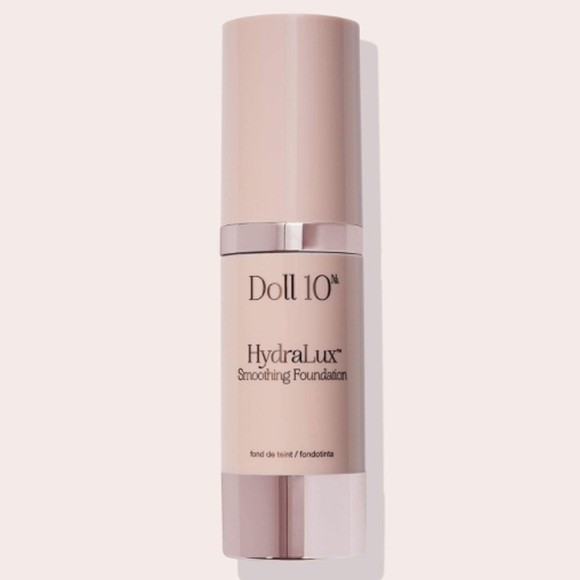 Doll 10 set of 2 HydraLux Smoothing Foundation Color Medium new 1 fl oz lot - Picture 1 of 5
